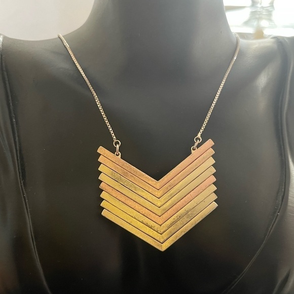 Madewell gold and rose gold tone arrow stack necklace - Picture 1 of 5